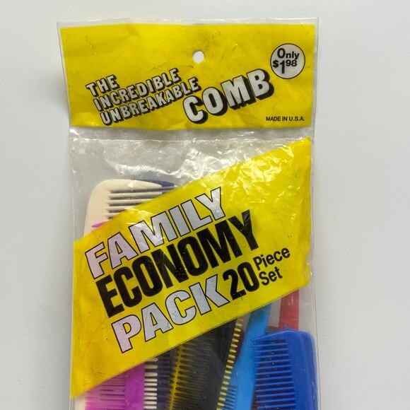 NOS Vintage Incredible Unbreakable Comb Bag of 20 Multi Color Plastic Combs USA - Picture 2 of 6